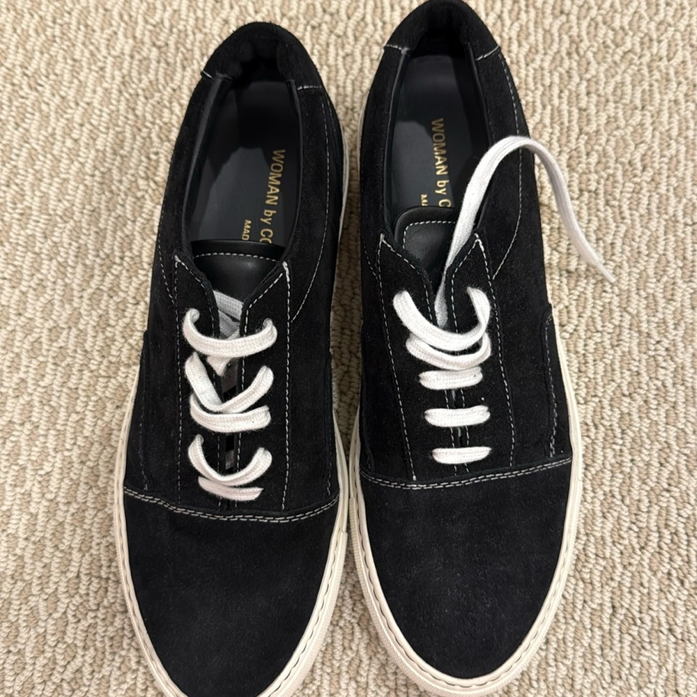 WOMAN by COMMON PROJECTS
